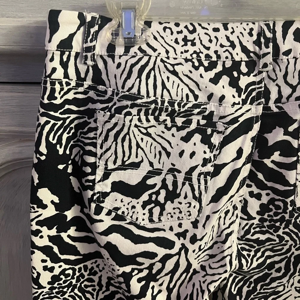 Tyler Boe Black‎ & White Animal Print Twill Frayed Jean